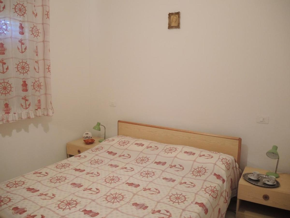 Apartment Renewed Two-bedroom In - Beahost *